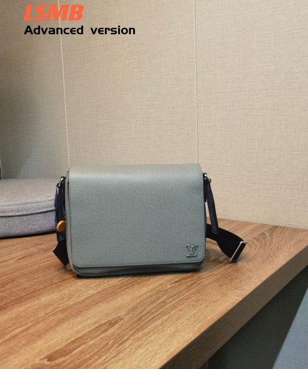 b2d0f0e8179d473f9c5fd5c2fc761435-1