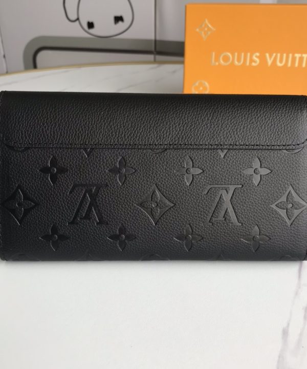 b4bb98b5a32a476db5889c8572f5f3bd-1