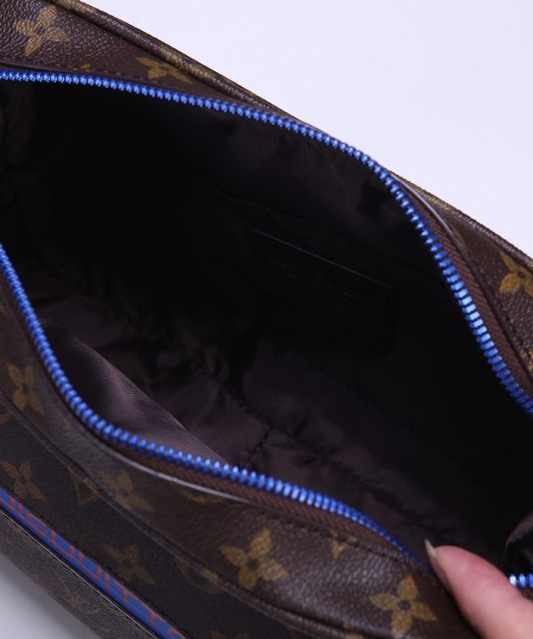 b51000f4044643bea59ab3ce510b8ad9-1