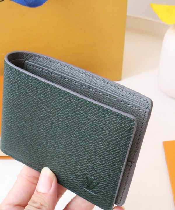 bc4e72d990834b95b045f130d9a21fbe-1