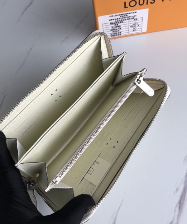 c1f9c480457b436989143bc823162bde-1