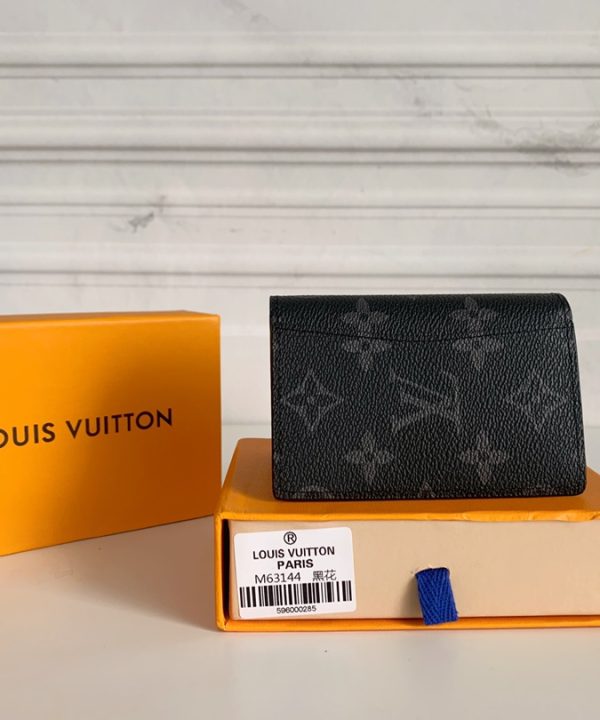 c9bde234b4fb4e90bd6c75a9b05ffa7f-1