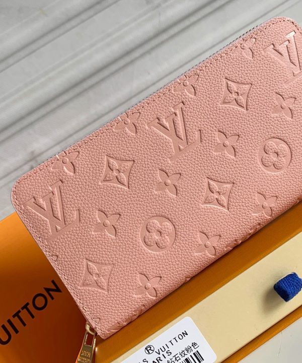 d177272451094b8c9761c16ae9176bd8-1