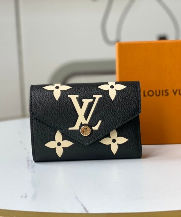 d24d6392d21944c2a3f9a3132e21b393-1