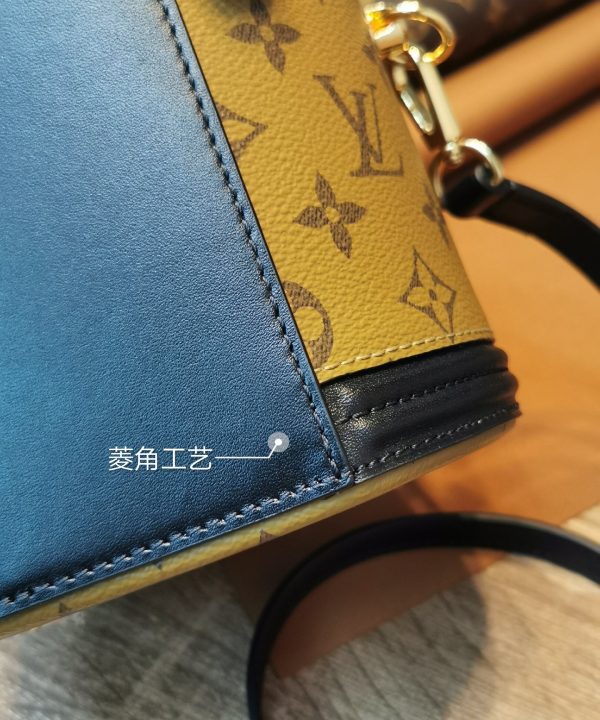 d281086ad28d42548e447fd3f64afb7f-1