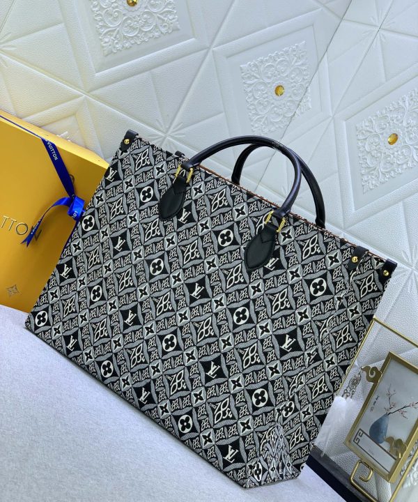 d4ee137cc16549d4823ce2a6b3767709-1 d4ee137cc16549d4823ce2a6b3767709-1