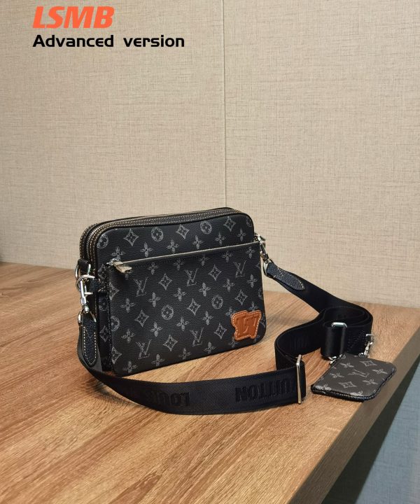 d5ae6d09fa9a4ed4828ca770933cdfef-1