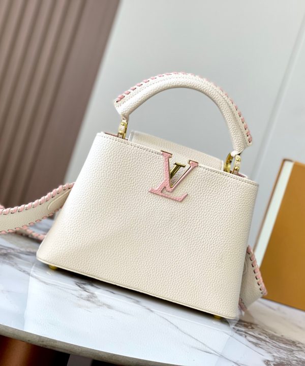 da39b806ac8c41788598b41e060a8ff6-1