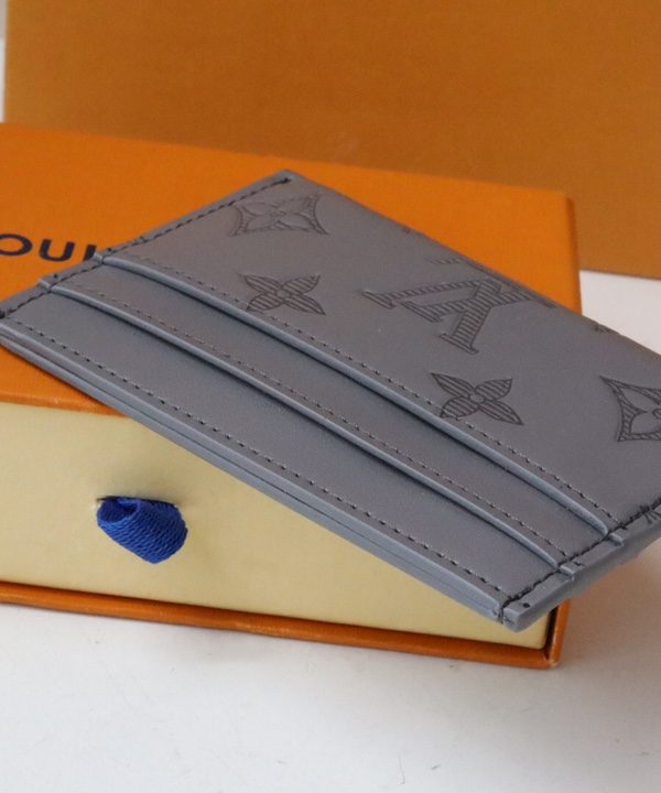 dc5ef175ff5a439db32035adb0a35e40-1