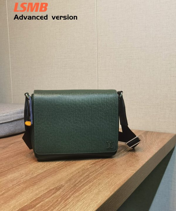 dd13776bbece4a739fae5444a0e60bf8-1