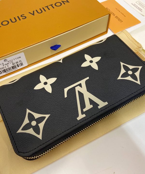 e676536fdd944d38add58b6ef4a6d07e-1