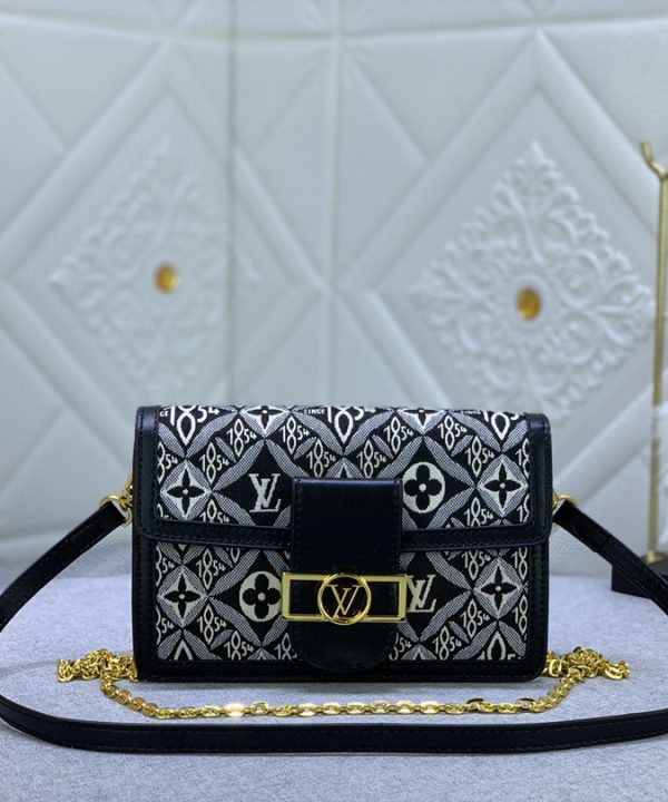 ea7b4a336b3943edae1bf6511ff7b905