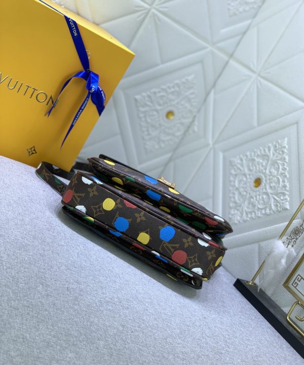 eae68a1302de40d2b749703daac81ea2