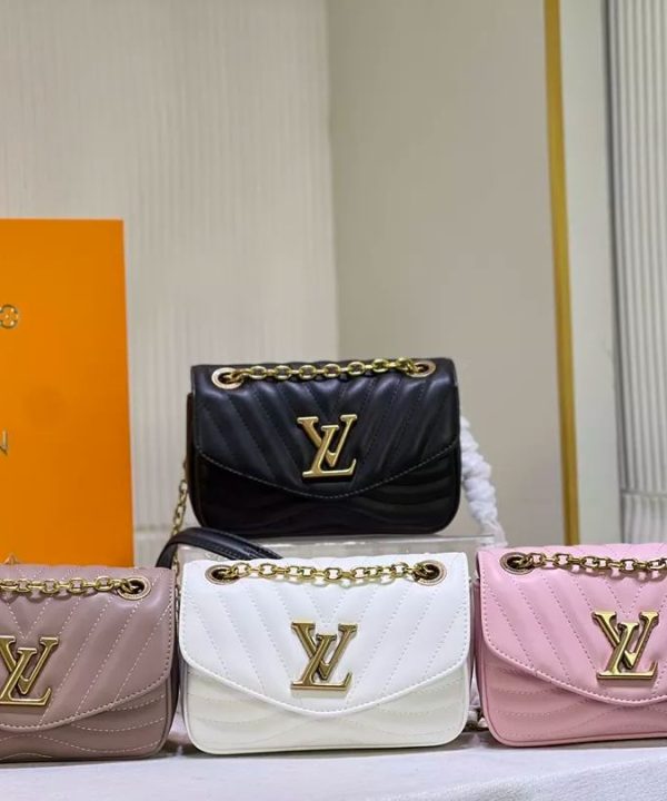 ed913b8a61a74836bf8f33b21a553a82-1