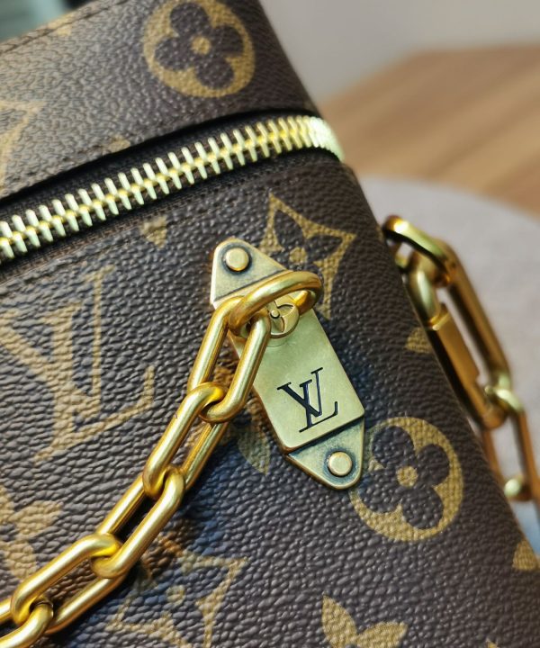 effde09f4af3489884954d41767068de-1