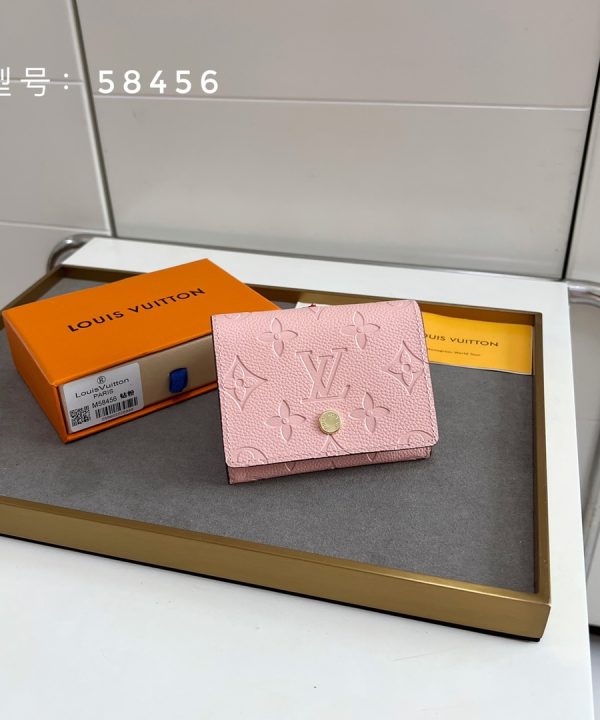 f0bb47bb65aa42138b3a32fafb5d399a-1