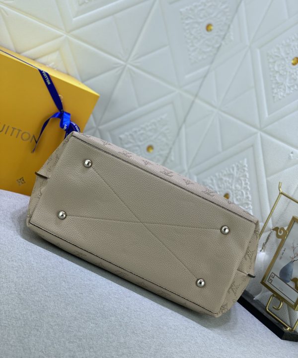 f17bf8b423534e1f9bea027e38ca5340-1