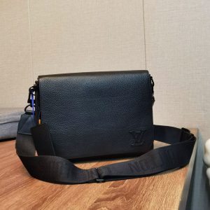 【Louis Vuitton バッグ】NEW MESSENGER   -28 x 24 x 10 cm