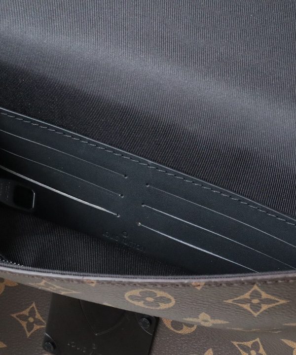 f53332bf05a64deb96c0e1c5241b393e-1