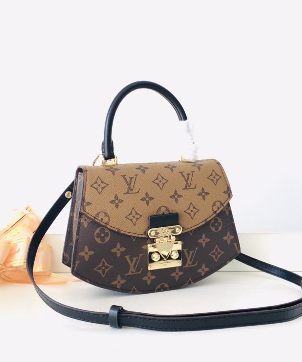 f8bae26574a549f890876b0facb86853-1