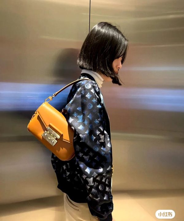 fdb9c8c87d70414eaccd0148a382367d