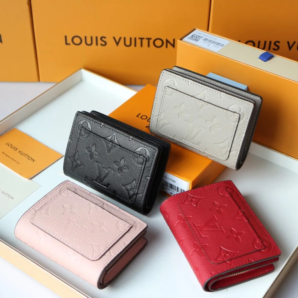 【Louis Vuitton 財布】ポルトフォイユ・クレア 11.0 x 8.5 x 3.5 cm