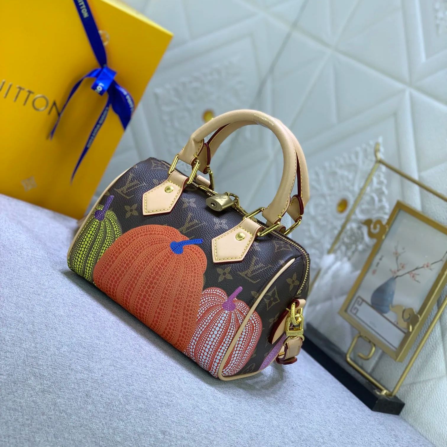 【Louis Vuitton バッグ】 Speedy Bandoulière 20