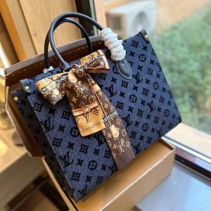 海外発送(10-15日にお届け)【LOUIS VUITTON レディース  バッグ】ONTHEGO 35 x 27 x 14 CM