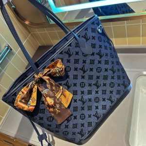 海外発送(10-15日にお届け)【LOUIS VUITTON レディース  バッグ】neverfull 32 x 28 x 14 CM