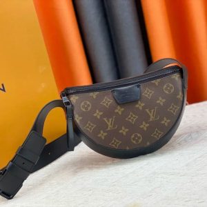 【Louis Vuitton バッグ】Moon Crossbody 24.5 x 16 x4.5CM