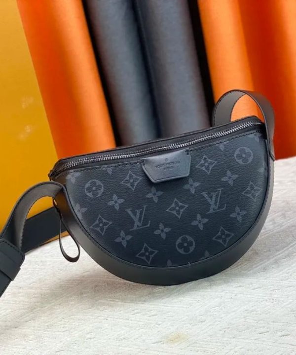 imageName1700211725377-1