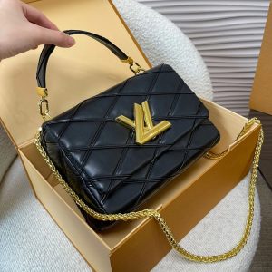 海外発送(10-15日にお届け)【LOUIS VUITTON レディース バッグ 】TWIST 23*16*13CM