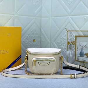 【Louis Vuitton バッグ】Mini Bumbag 17.0 x 12.0 x 9.5CM