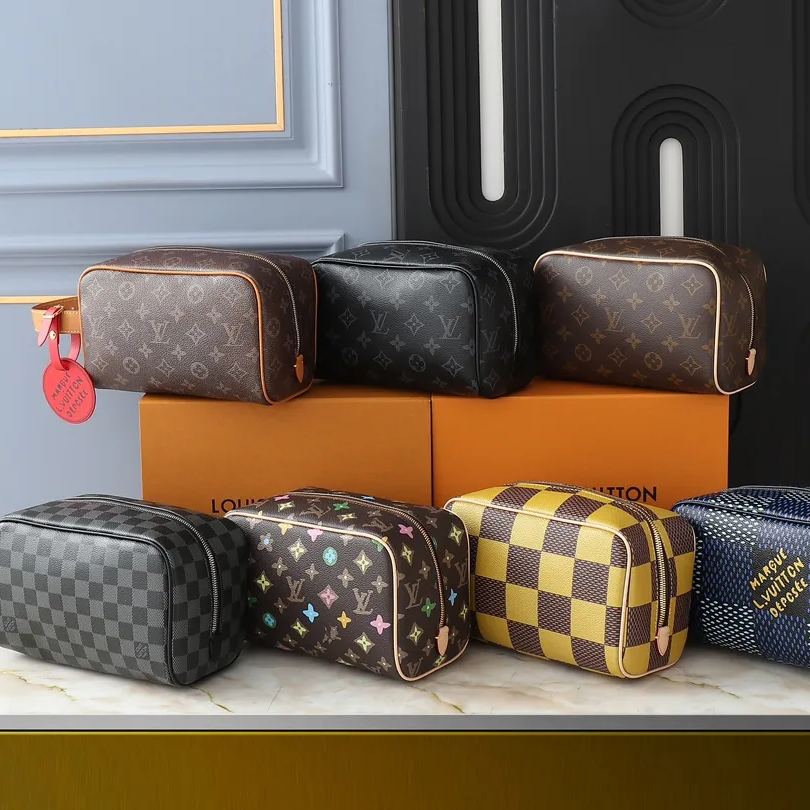 【Louis Vuitton 財布】Locker Dopp Kit