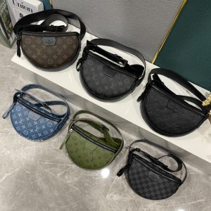 【Louis Vuitton バッグ】 Moon Crossbody 24.5 x 16 x4.5CM