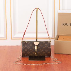 【Louis Vuitton バッグ】Pochette Tirette 22 x 12 x5.5CM